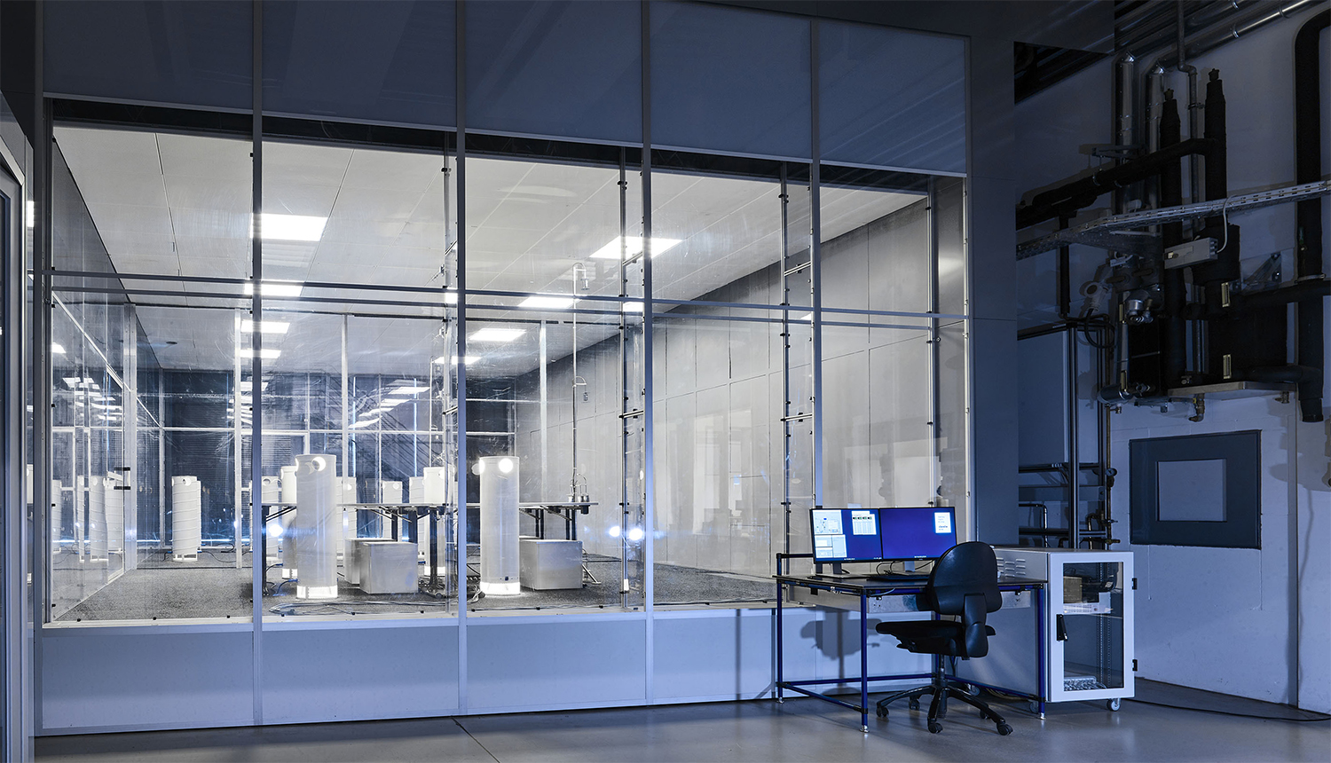 Air flow laboratory: Realistically simulating designs